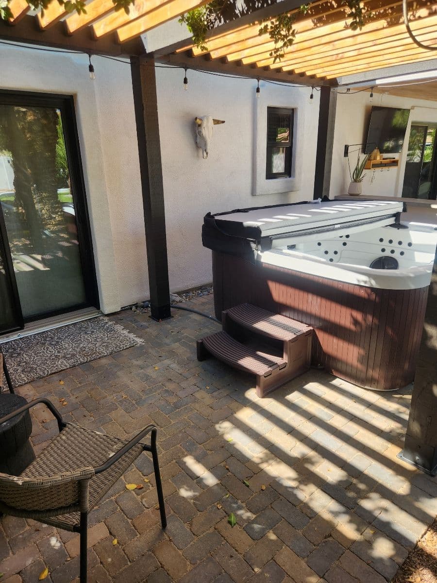 Enjoying Outdoor Comfort in Fountain Hills image